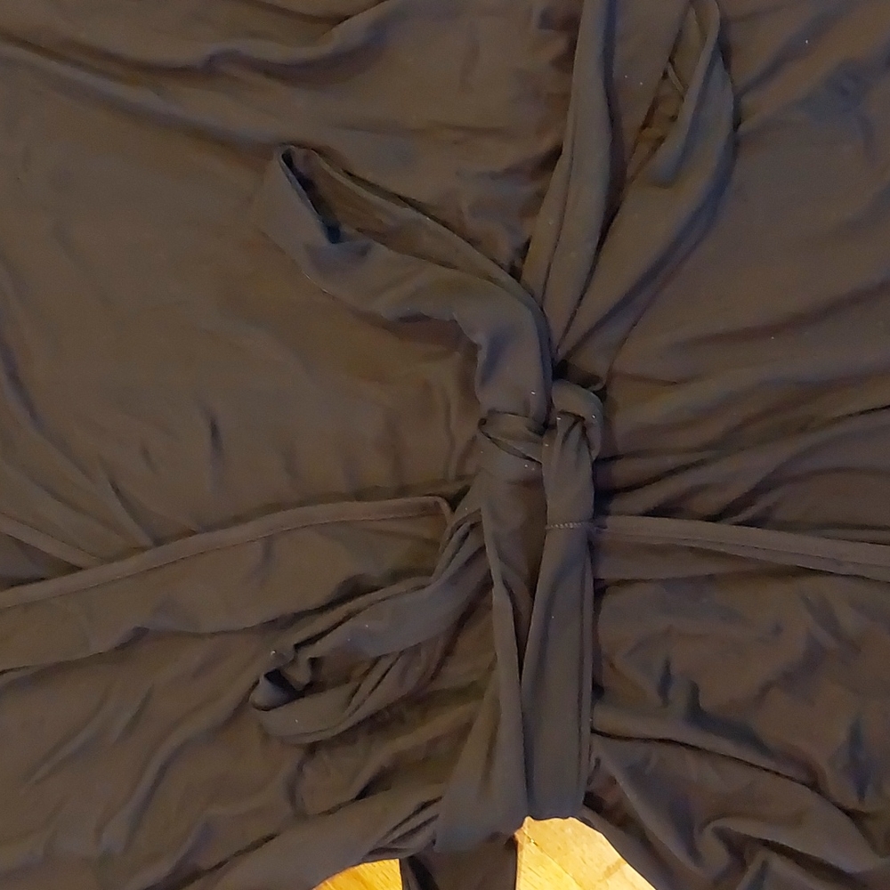 Secret Treasures Robe - Picture 3 of 10